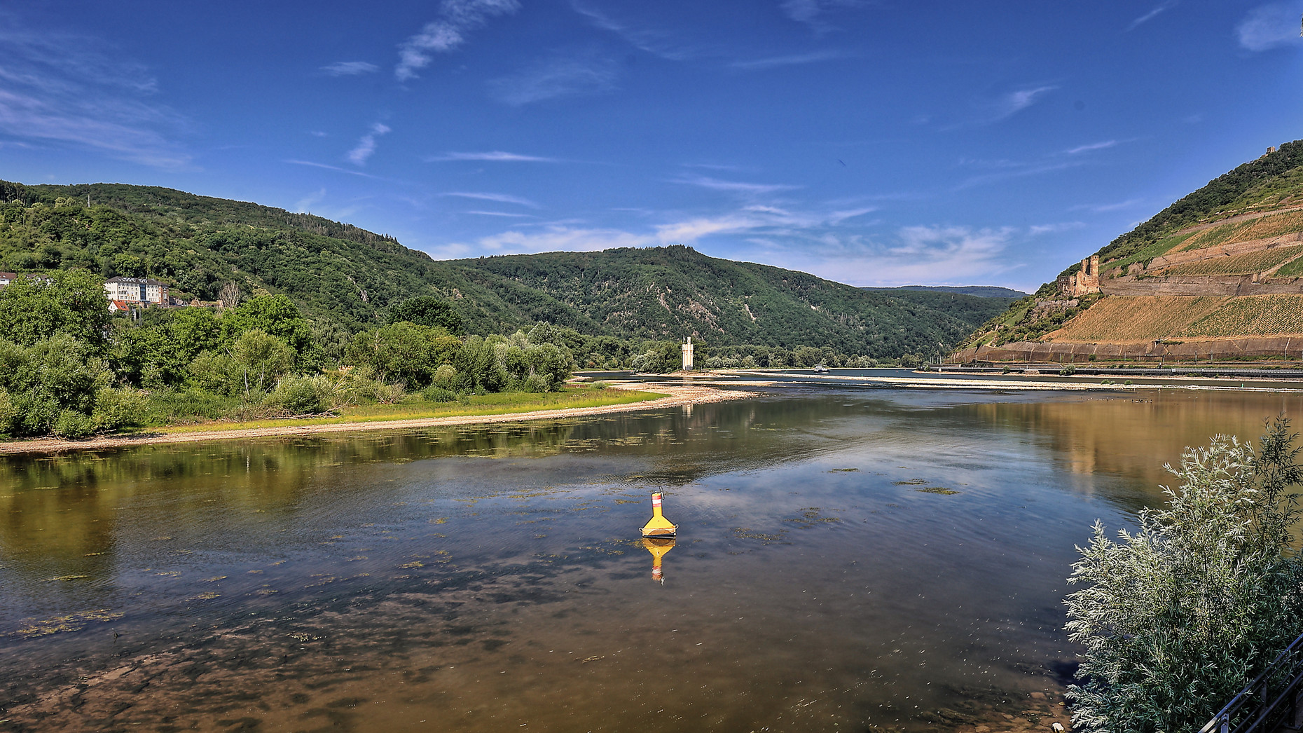 Nahe fließt in den Rhein bei Bingen