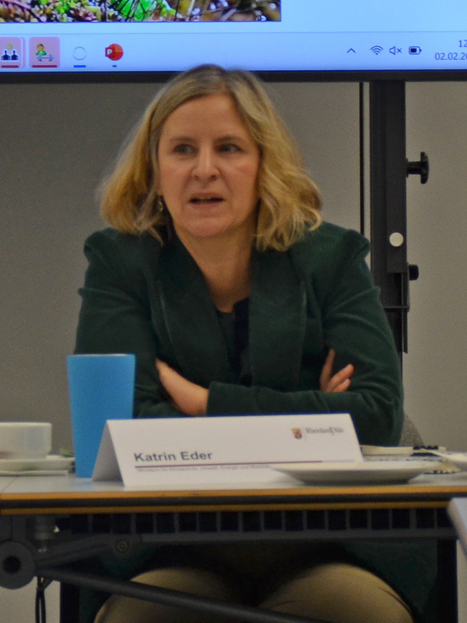 Ministerin bei der Pressekonferenz