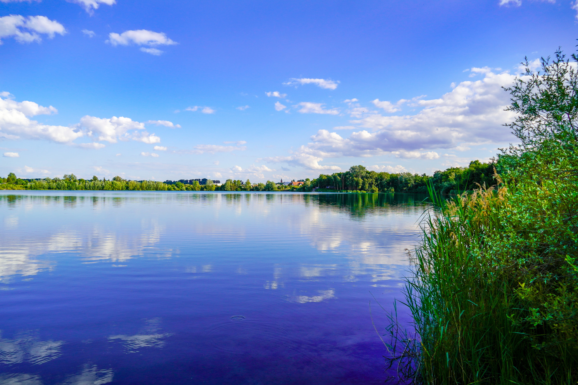 Blick vom Ufer auf die Schlicht